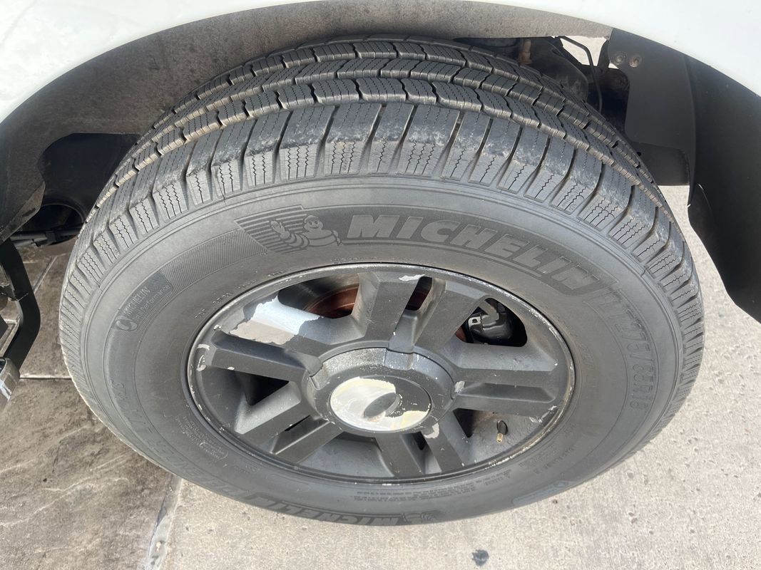 Used 2012 Ford Expedition XL image 24