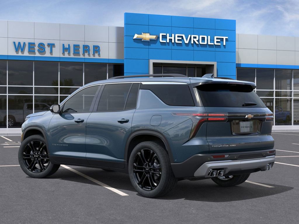 New 2026 Chevrolet Traverse LT w/ Driver Confidence Package AWD/4WD image 3
