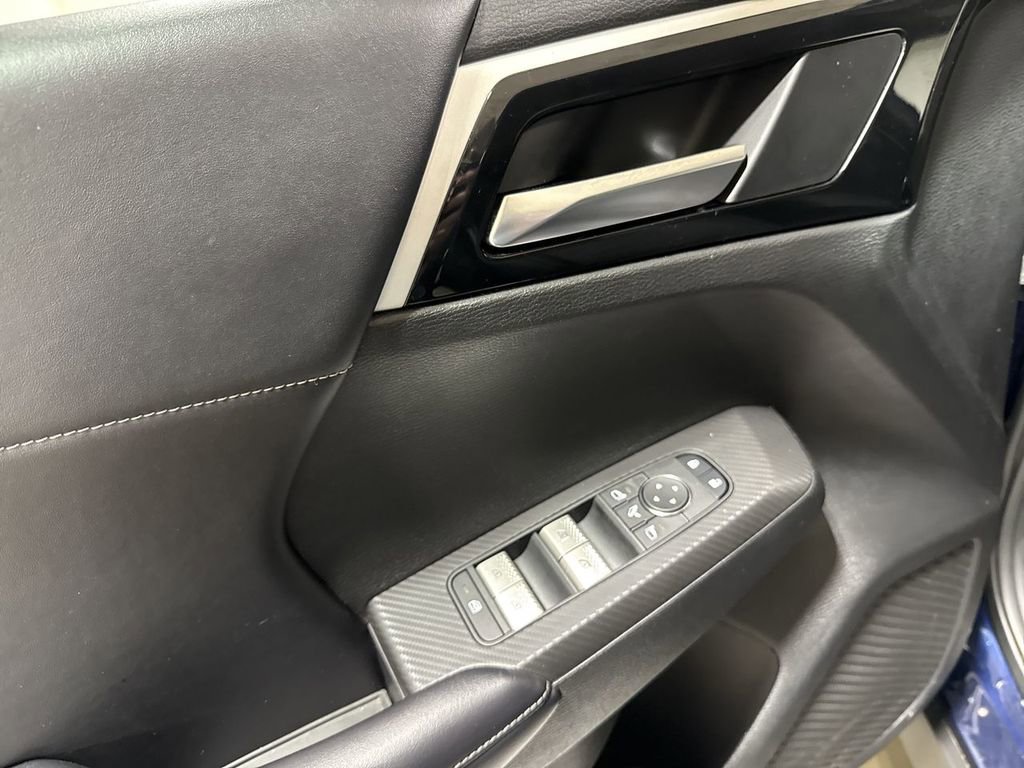 Used 2024 Mitsubishi Outlander SE AWD/4WD image 21