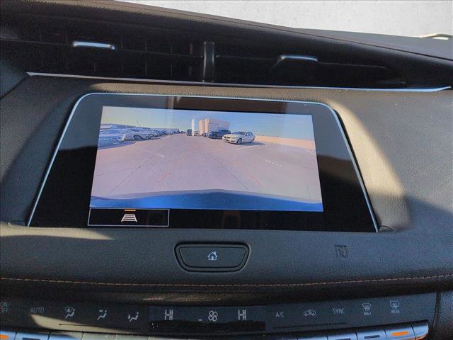 Used 2021 Cadillac XT4 Premium Luxury image 14