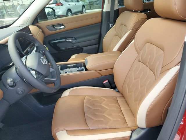 New 2026 Nissan Pathfinder Platinum w/ Cargo Package AWD/4WD image 20