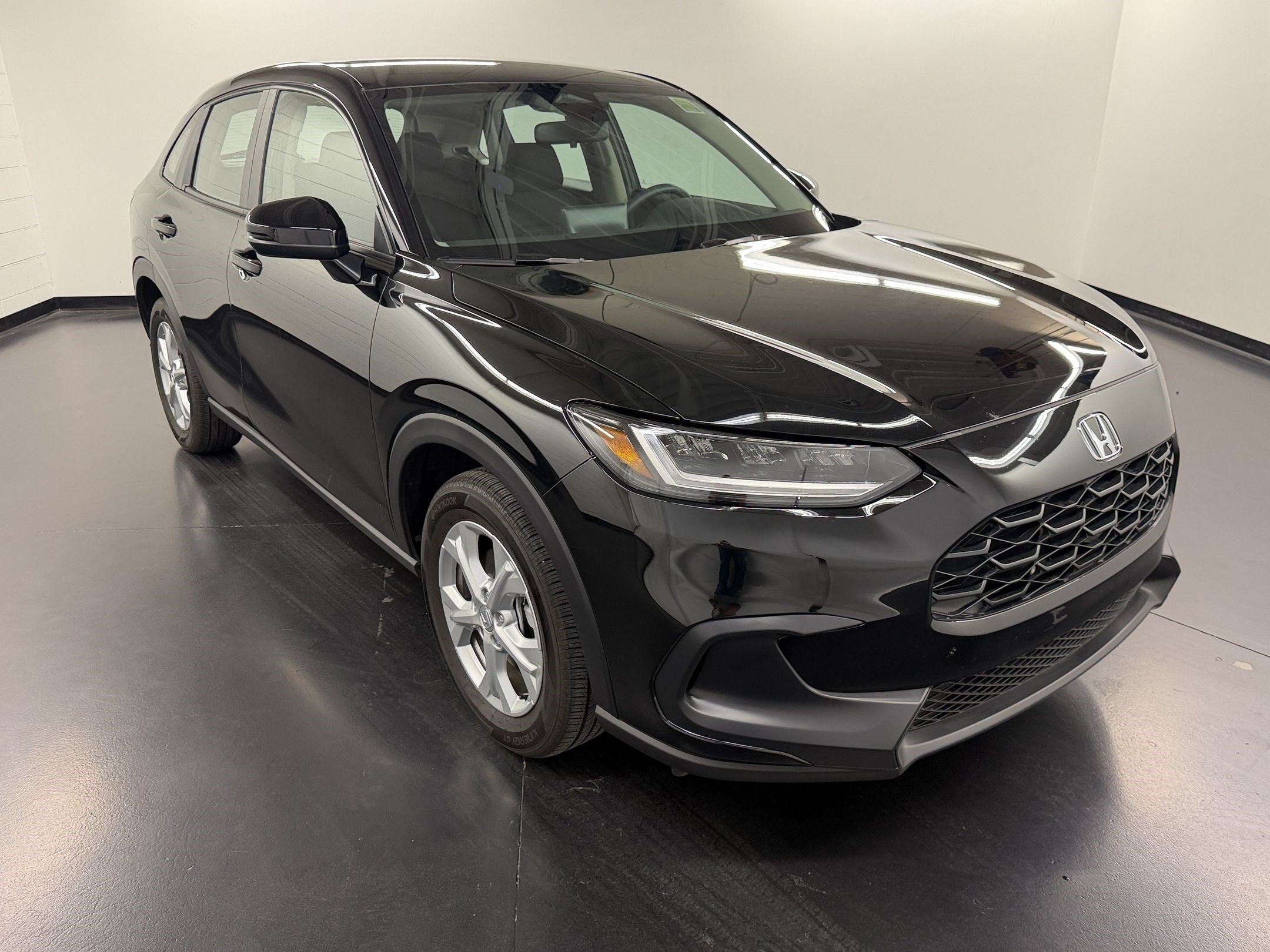 Certified 2025 Honda HR-V LX image 7