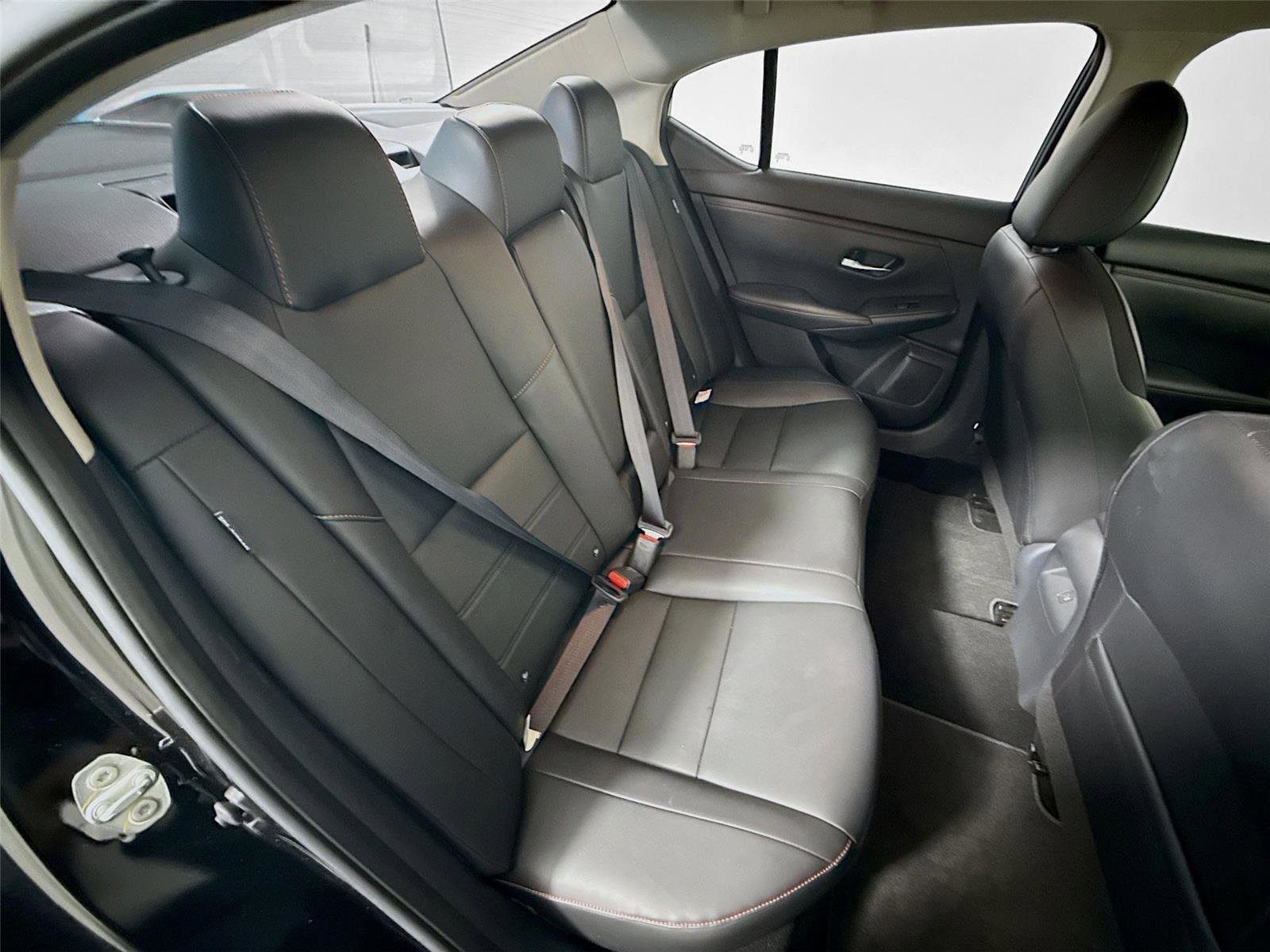 Used 2024 Nissan Sentra SR w/ SR Premium Package image 22