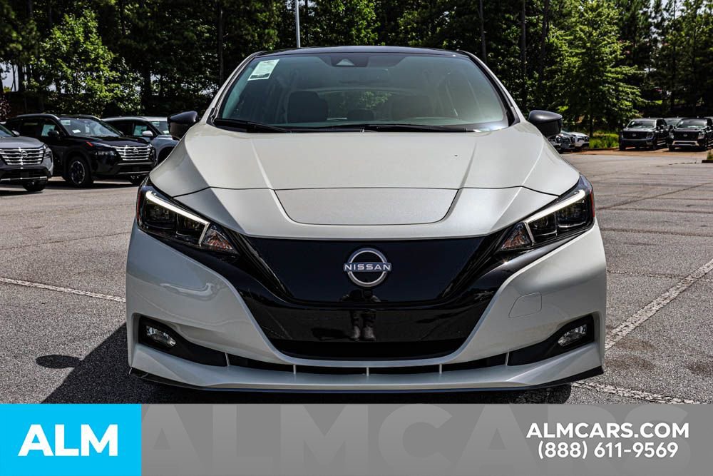 Used 2025 Nissan Leaf SV Plus image 11