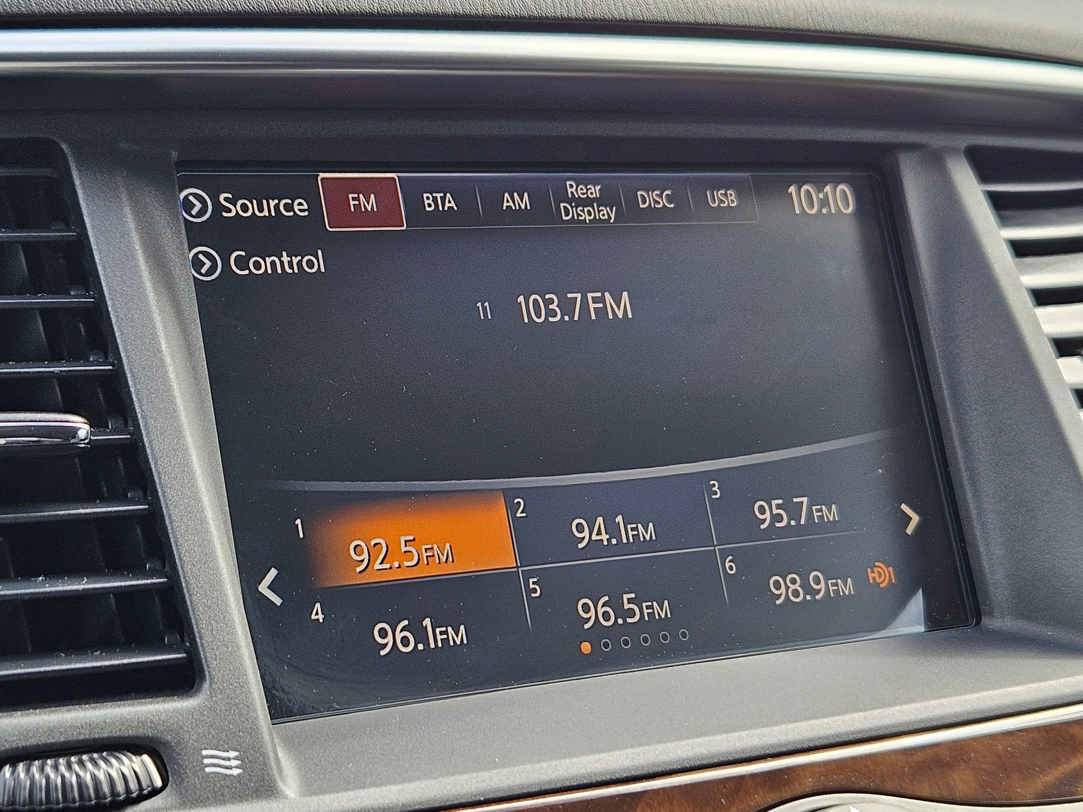 Used 2018 Nissan Armada Platinum w/ Captain Seat Package AWD/4WD image 18