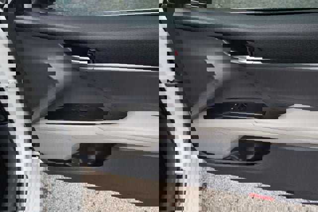 Used 2023 Toyota Camry SE image 42