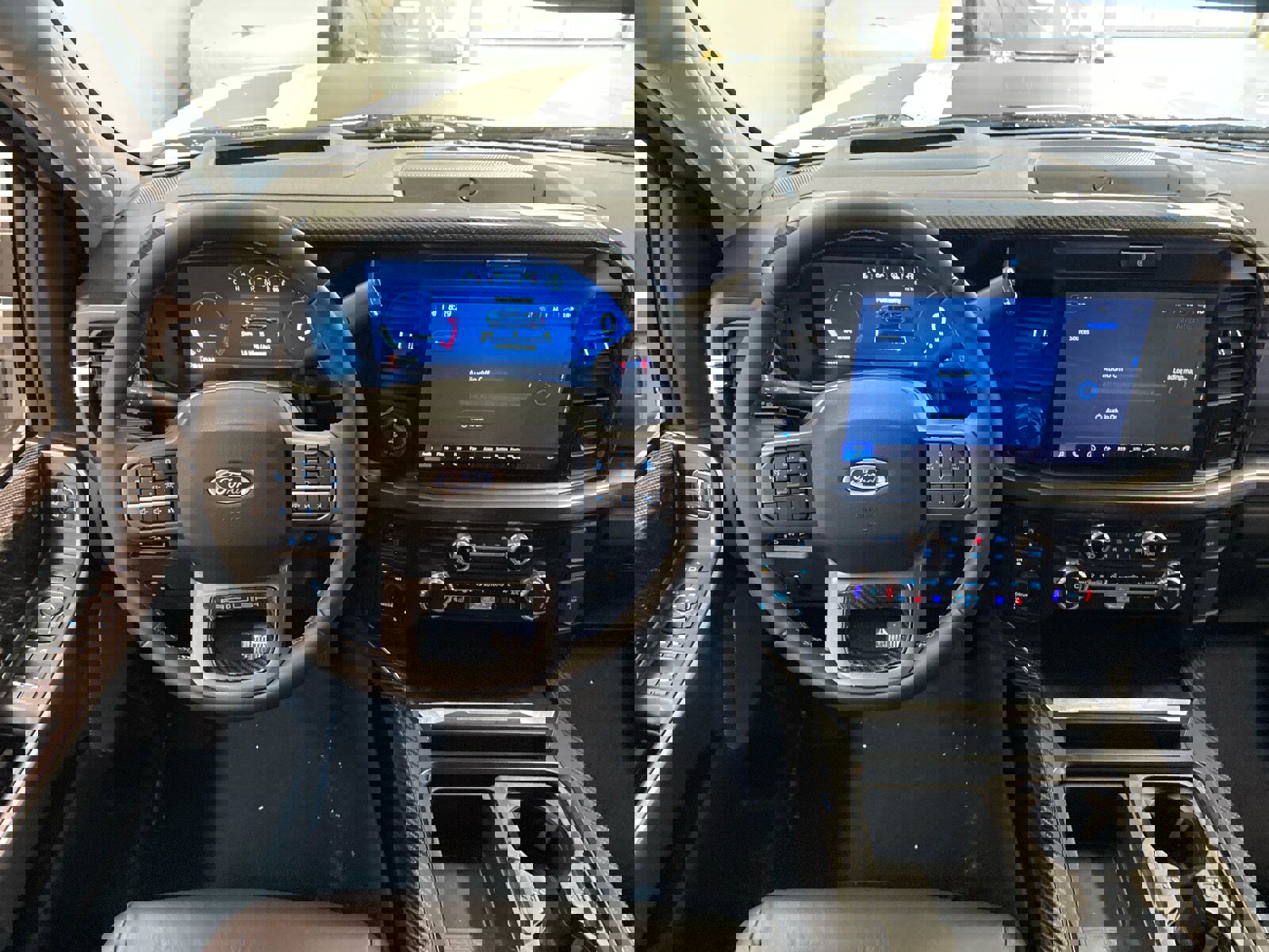 New 2026 Ford F250 Lariat w/ Black Appearance Package image 14