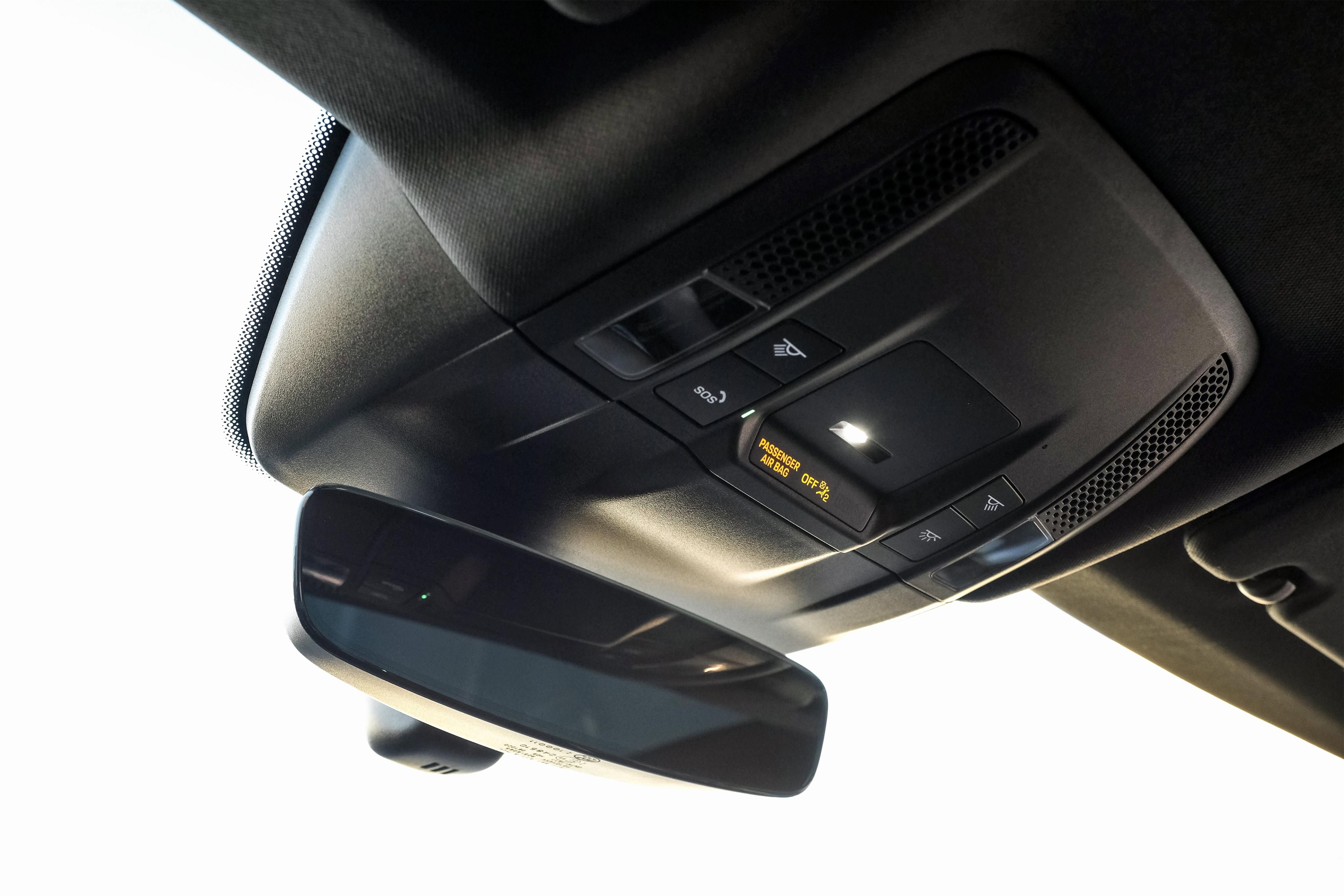 Used 2021 Porsche Taycan image 23