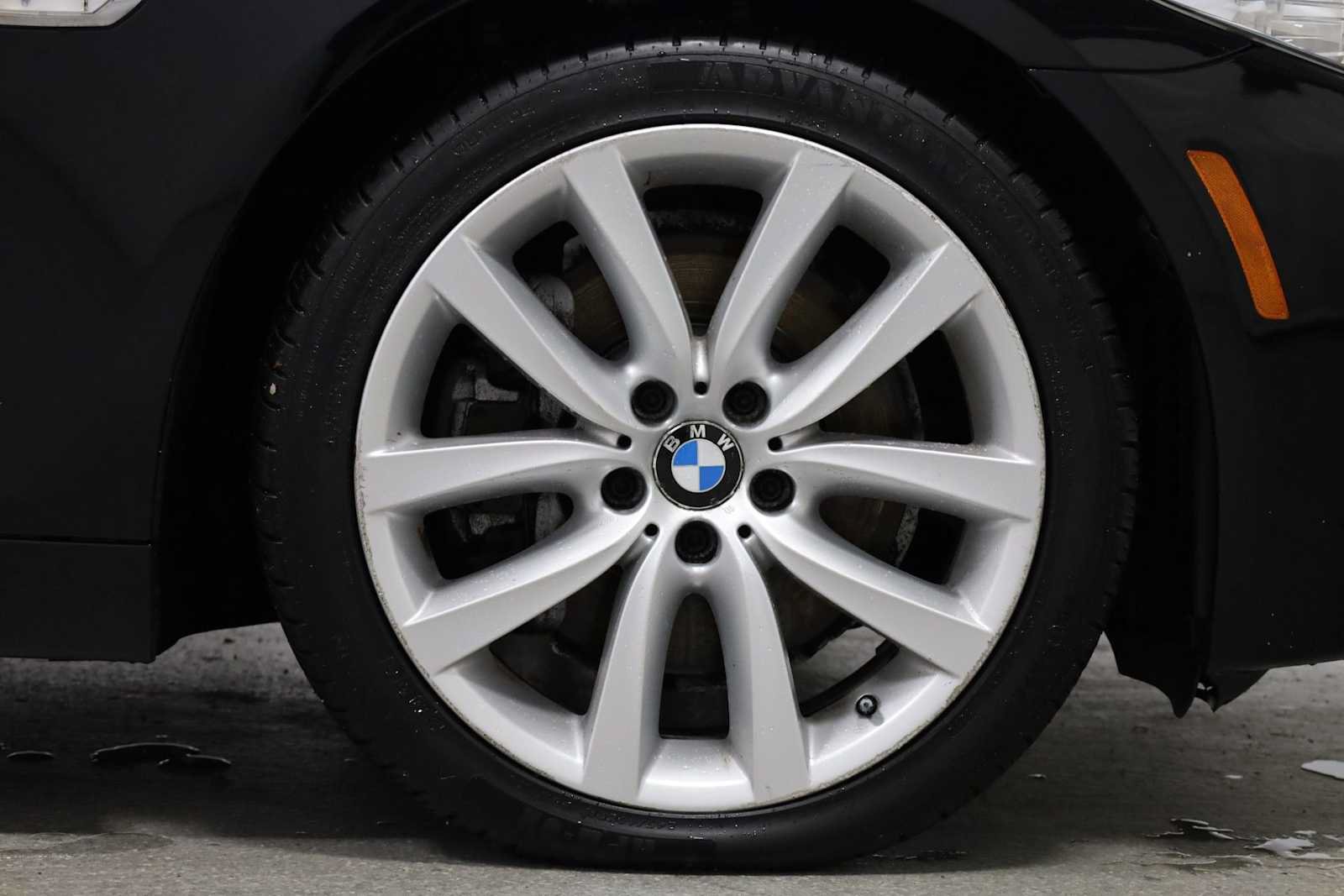 Used 2011 BMW 535i Sedan RWD image 12