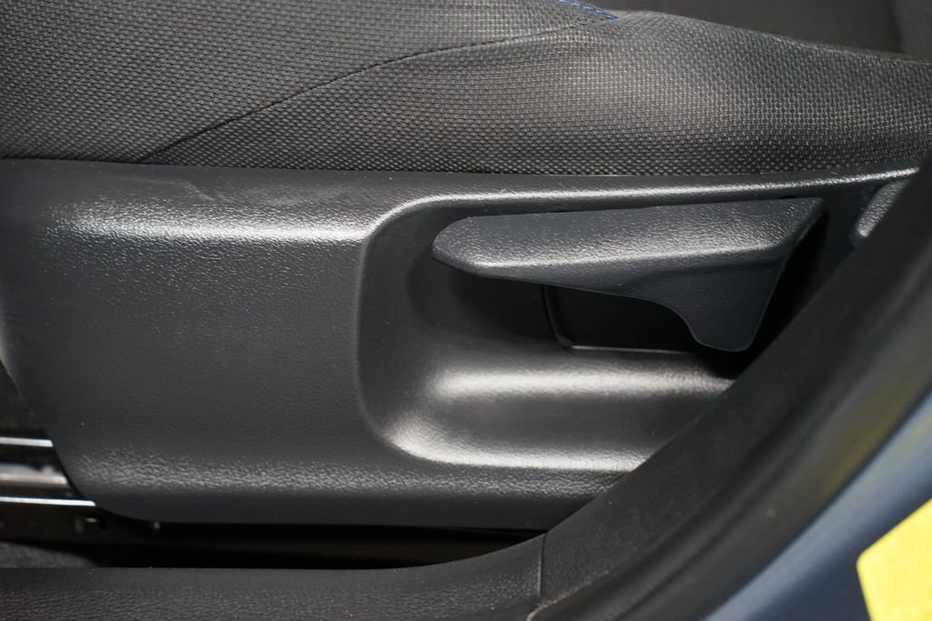 Used 2022 Toyota Corolla SE w/ SE Premium Package image 33