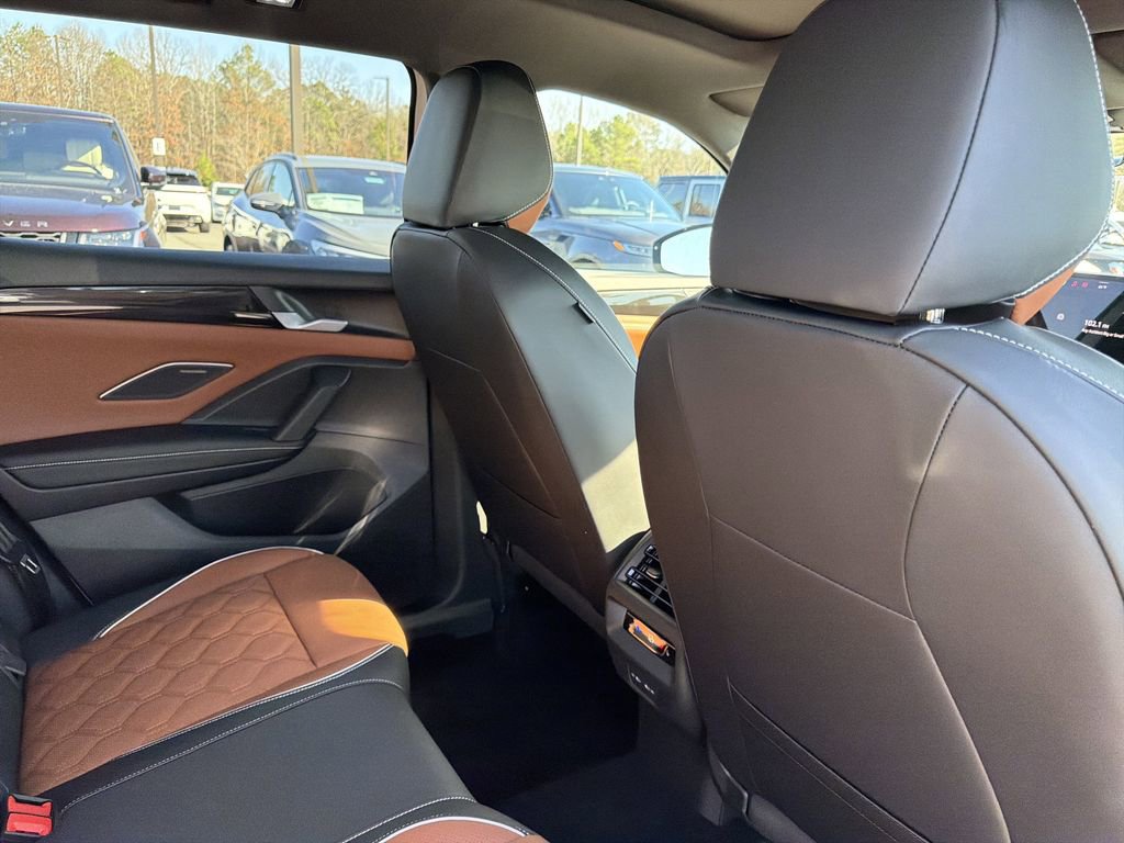 New 2026 Volkswagen Tiguan SEL R-Line image 19