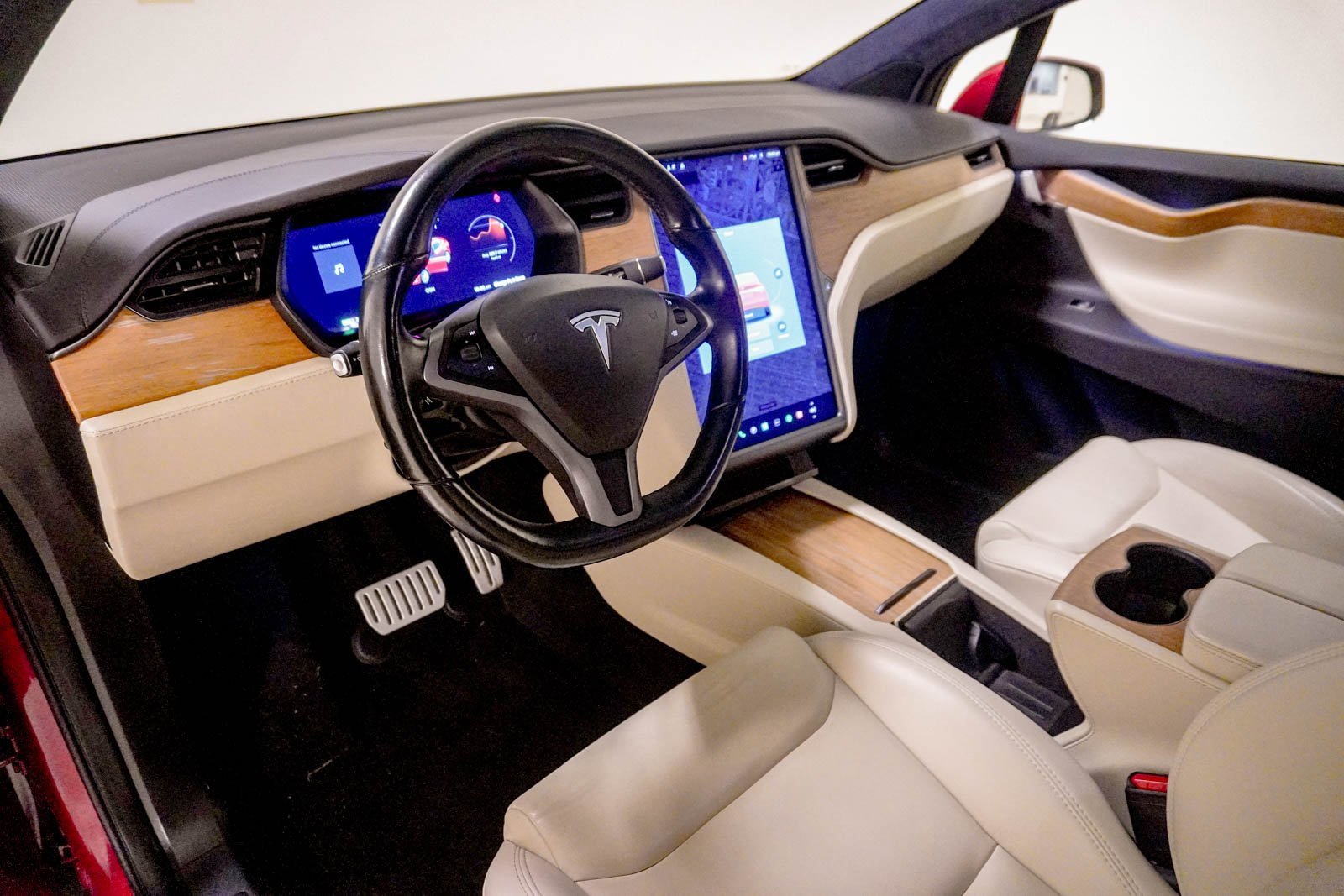 Used 2021 Tesla Model X Performance image 21