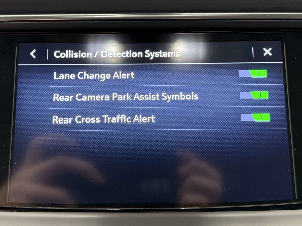 Used 2021 Buick Enclave Essence w/ Trailering Package, 5000 lbs. image 22