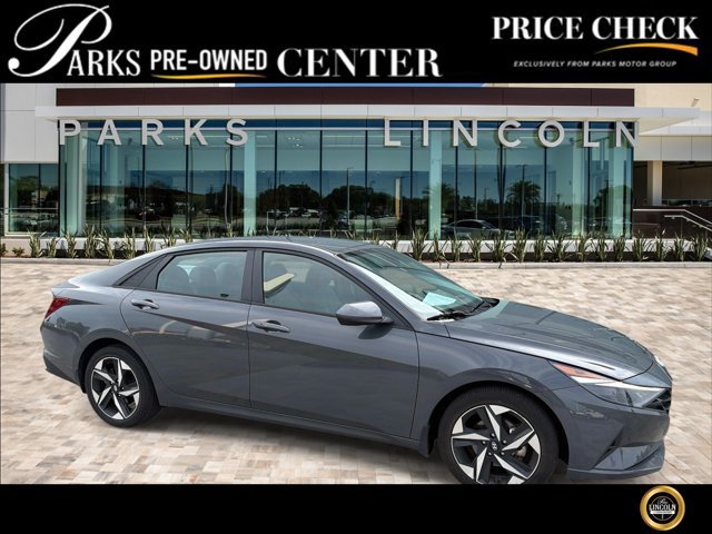 Used 2023 Hyundai Elantra SEL w/ Convenience Package