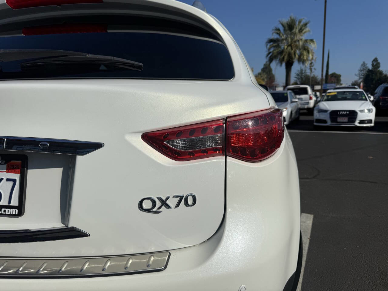 Used 2014 INFINITI QX70 AWD w/ Premium Package image 26