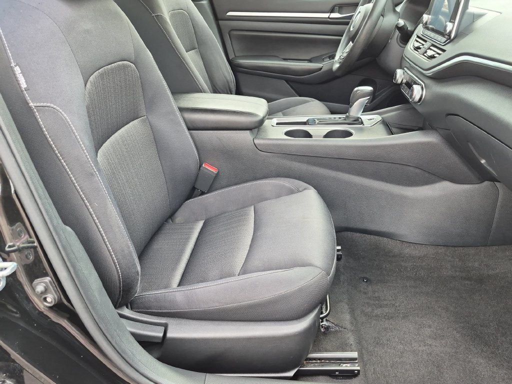 Used 2022 Nissan Altima 2.5 SV FWD image 29