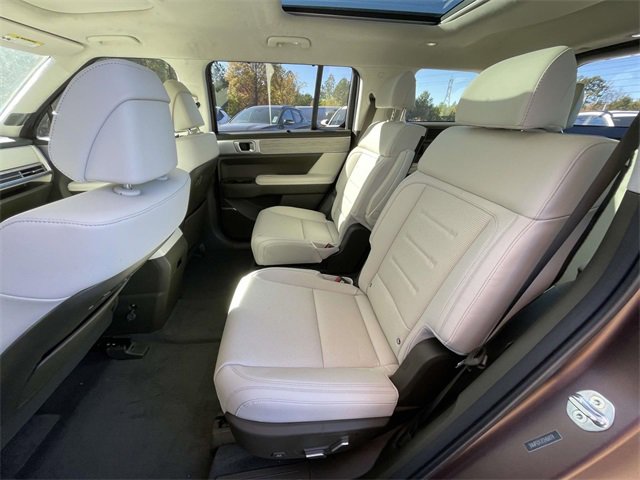 Used 2025 Hyundai Santa Fe Calligraphy image 9