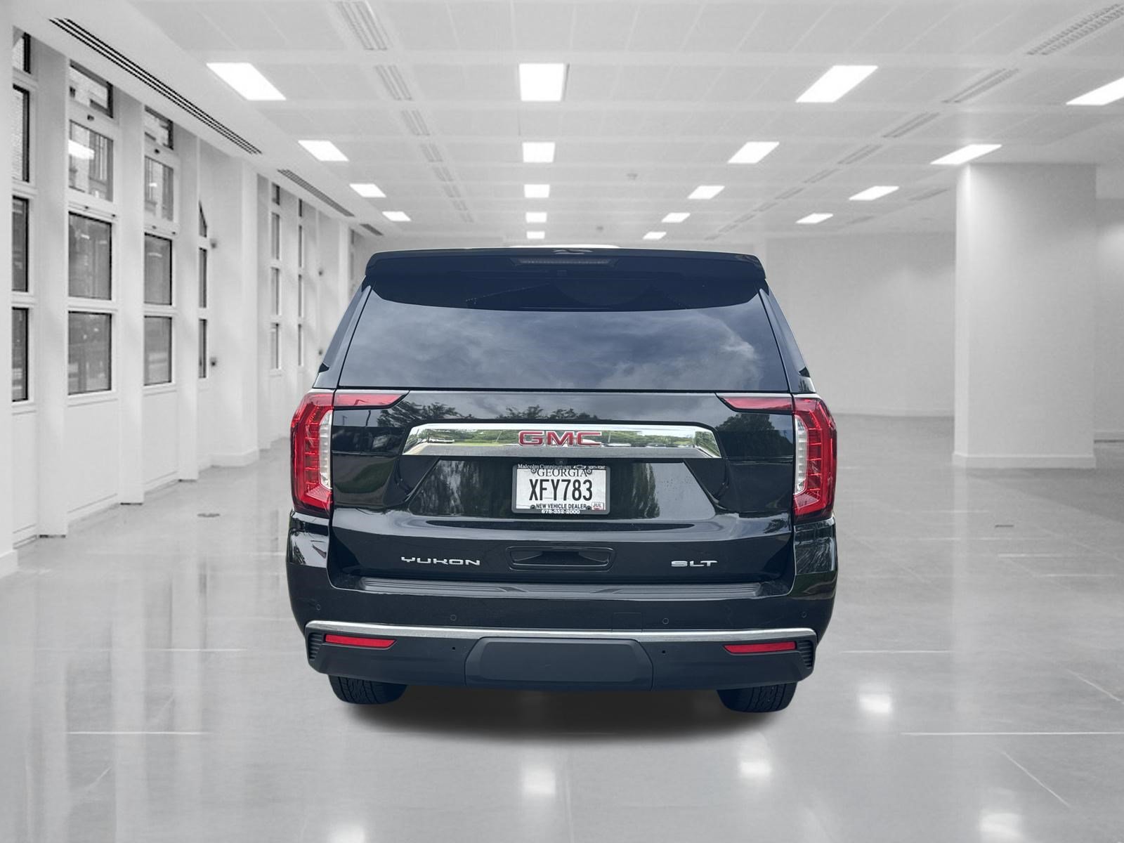 Certified 2024 GMC Yukon SLT w/ SLT Premium Package AWD/4WD image 6