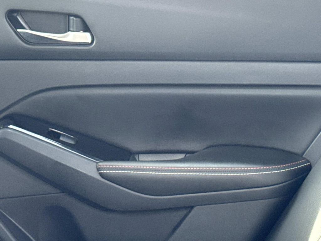 Certified 2023 Nissan Altima 2.0 SR FWD image 14