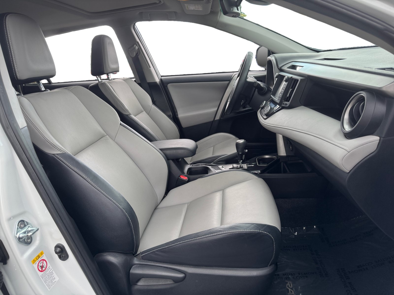 Used 2016 Toyota RAV4 Limited FWD image 15