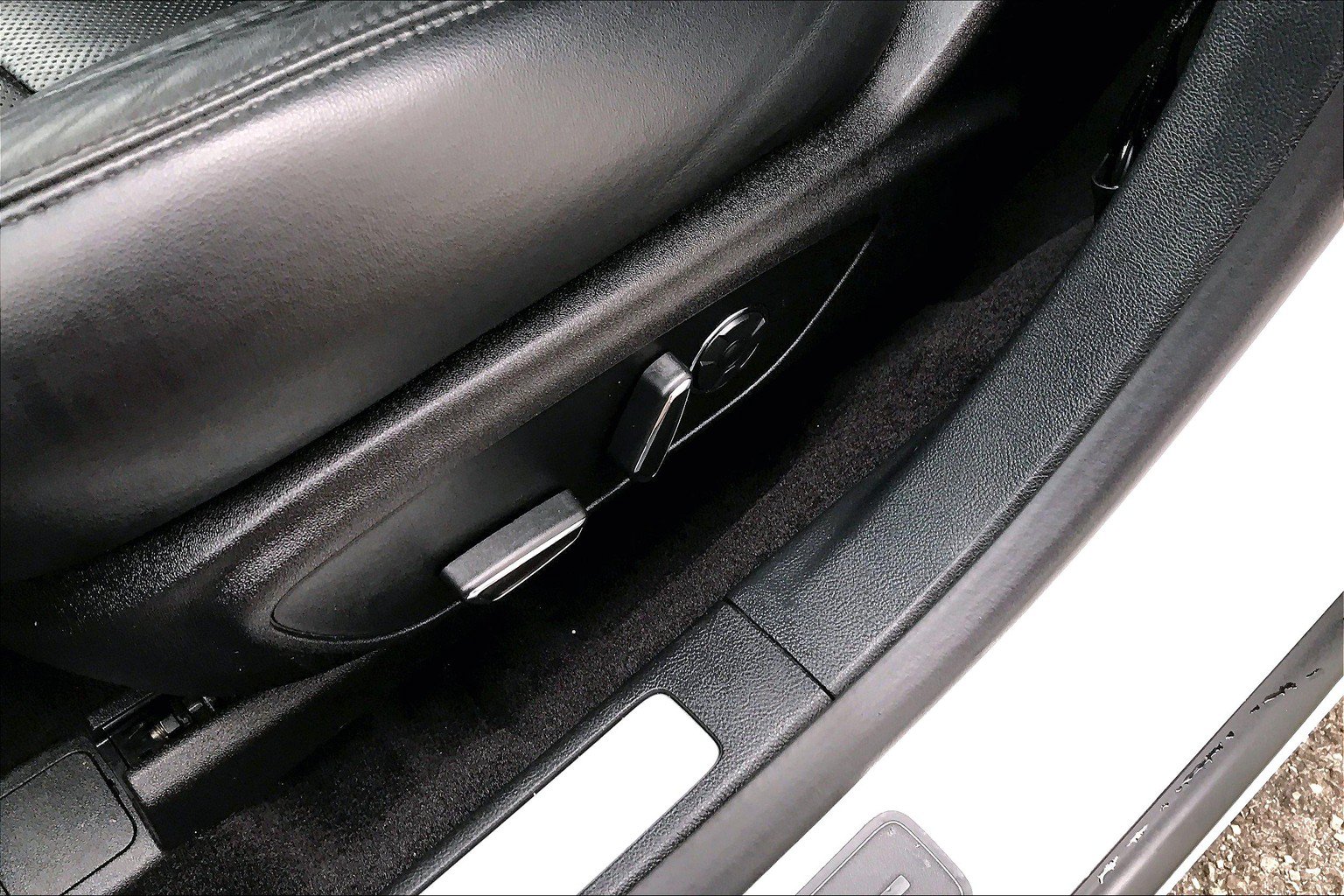 Used 2017 Lincoln MKZ Reserve w/ Technology Package FWD image 35