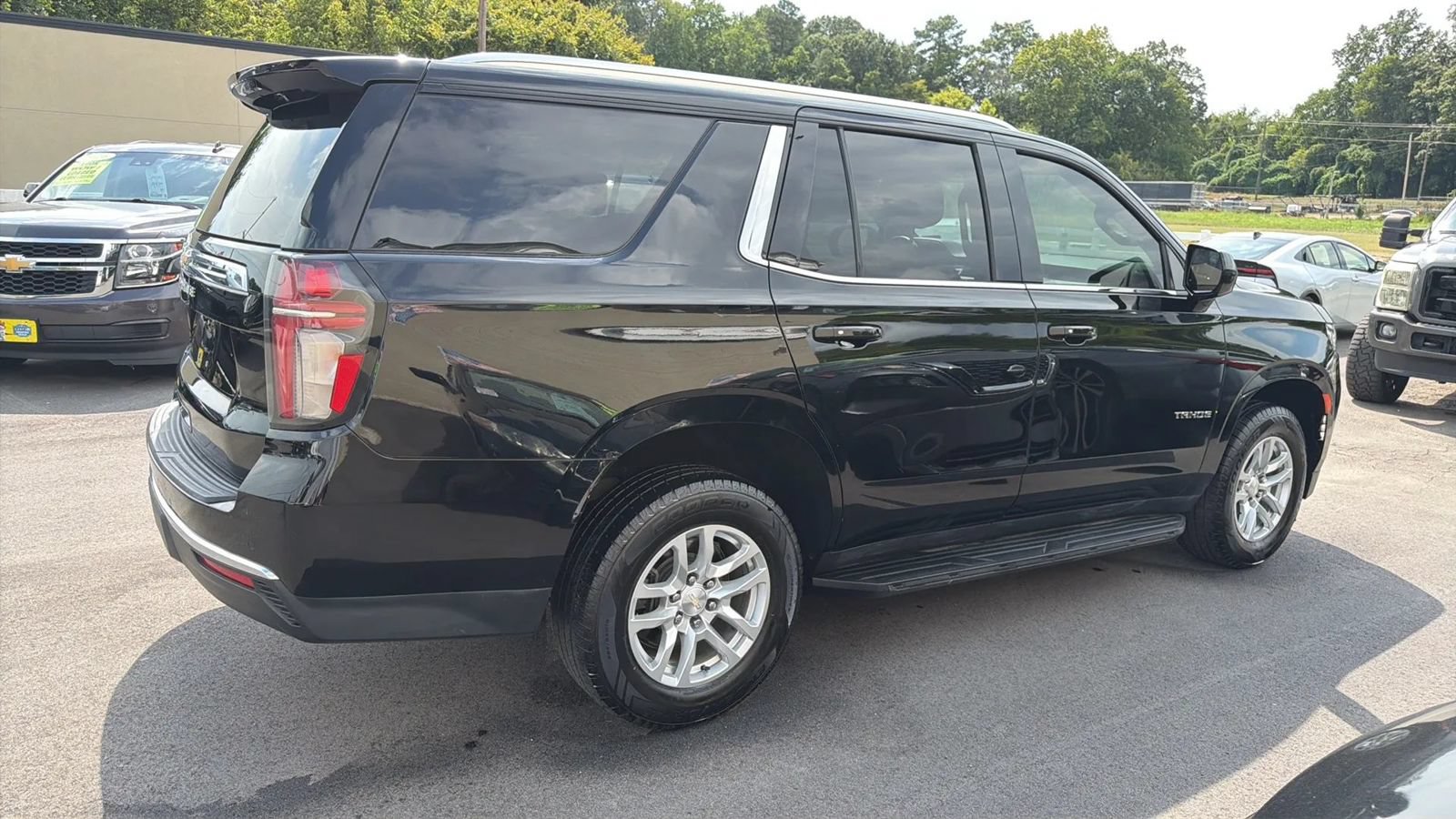 Used 2021 Chevrolet Tahoe LS RWD image 5