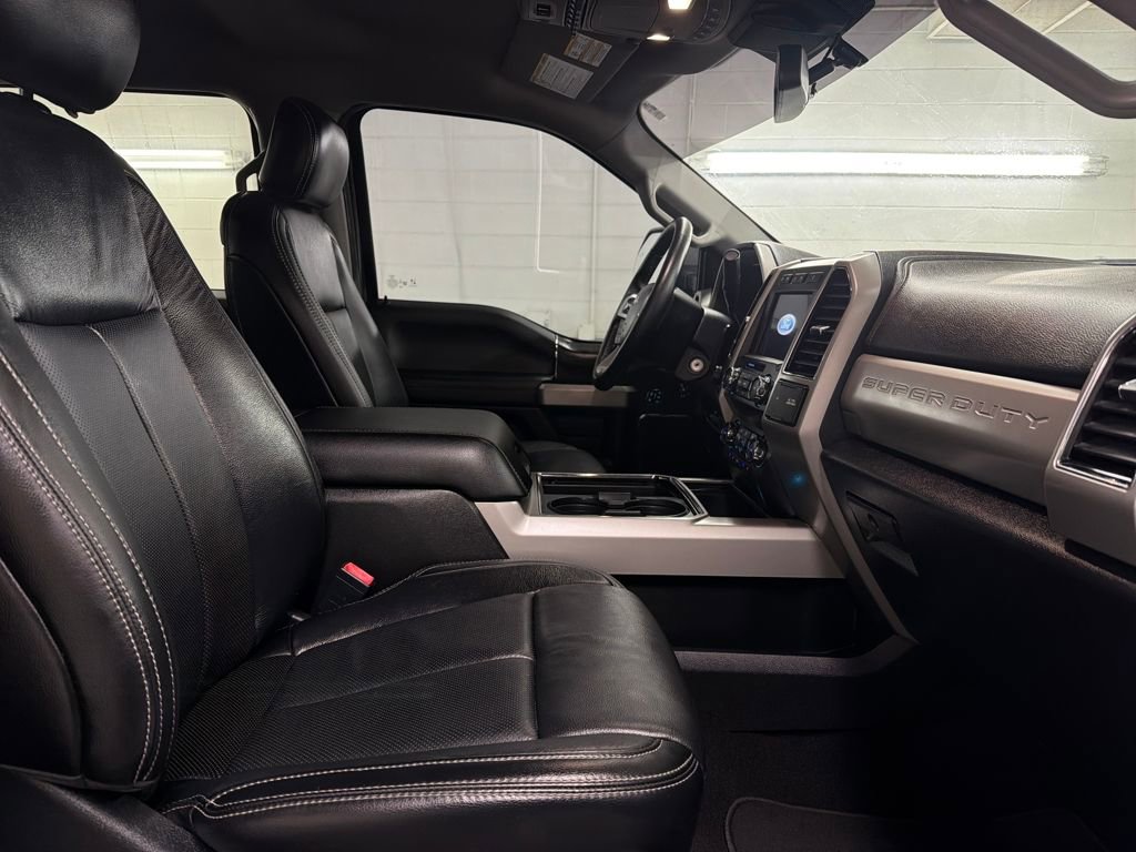 Certified 2020 Ford F250 Lariat w/ Lariat Value Package image 28