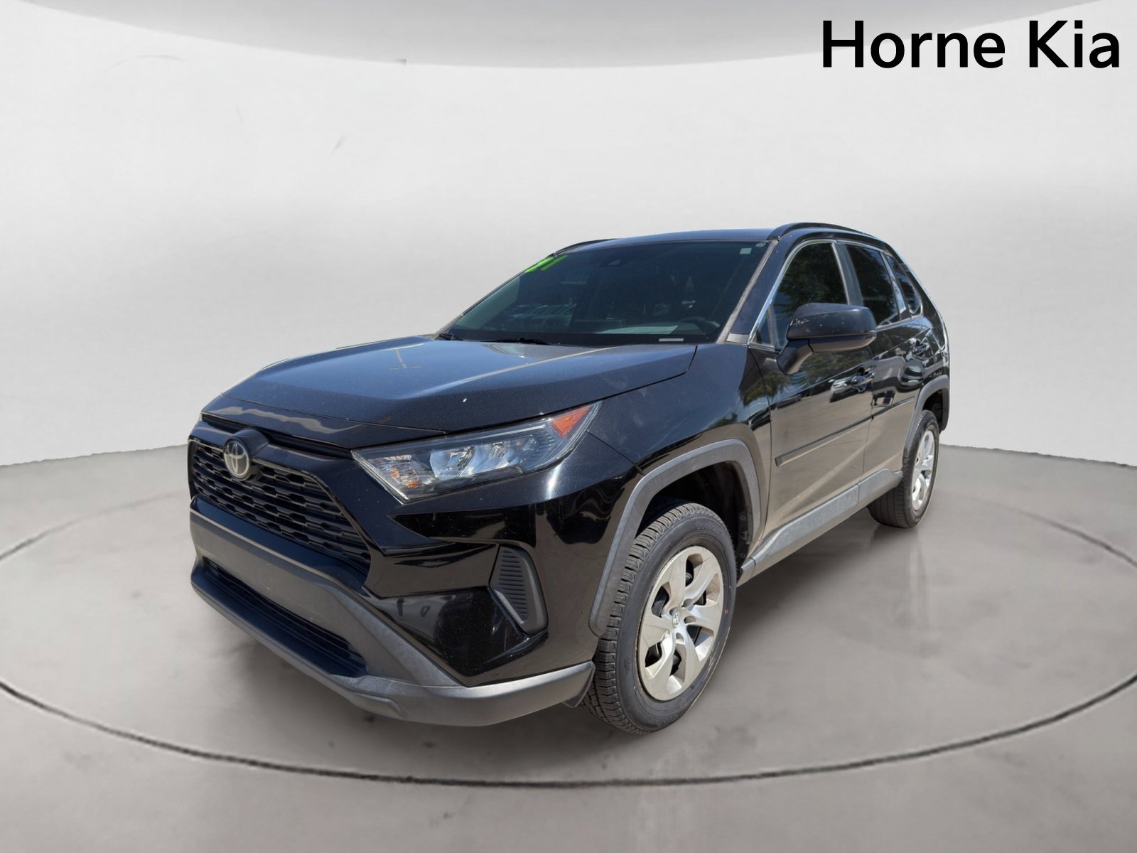 Used 2021 Toyota RAV4 LE FWD image 9