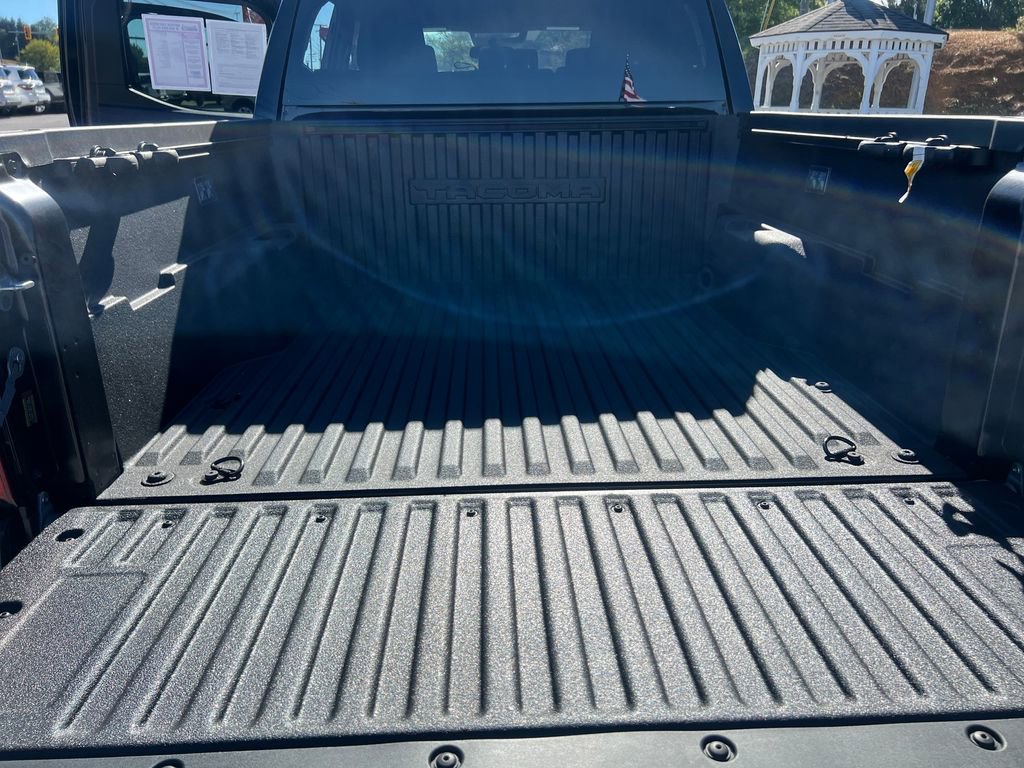 Used 2025 Toyota Tacoma SR image 21