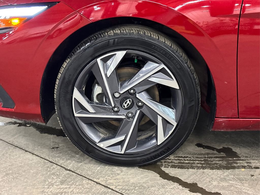 Certified 2025 Hyundai Elantra Sport image 14