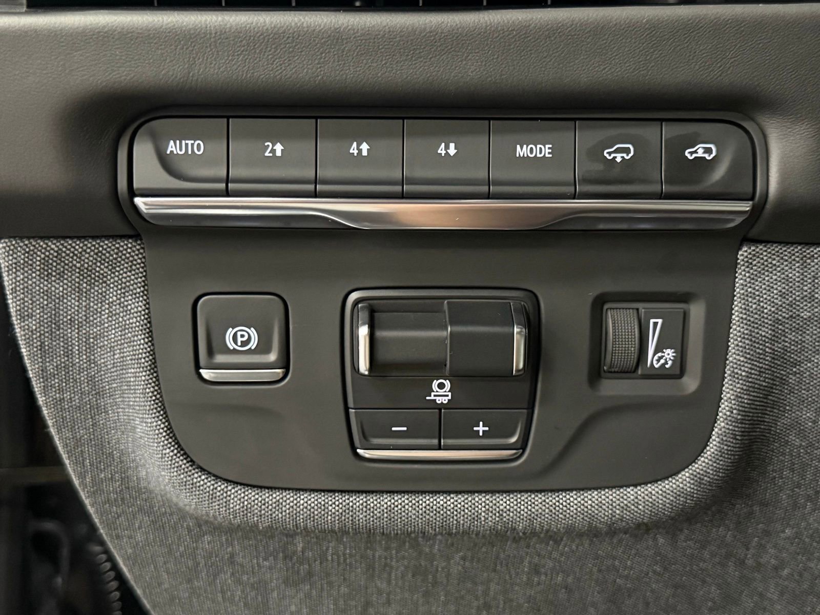 Used 2025 Cadillac Escalade Sport Platinum image 27