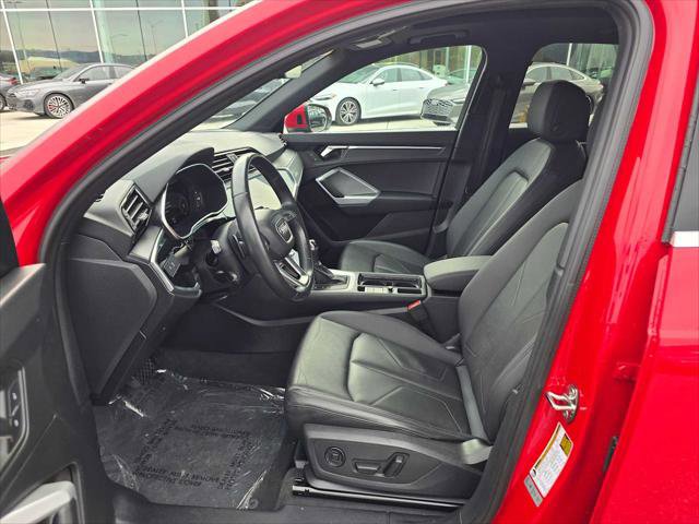 Used 2024 Audi Q3 2.0T Premium Plus w/ Premium Plus Package image 22