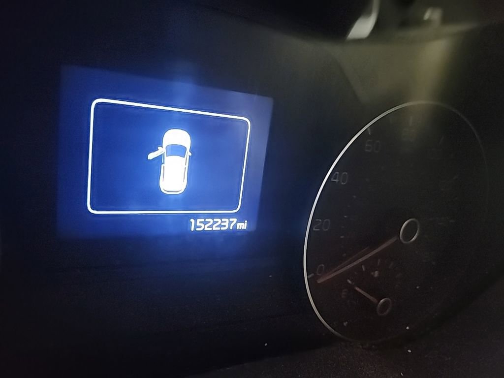 Used 2018 Kia Sportage LX image 2