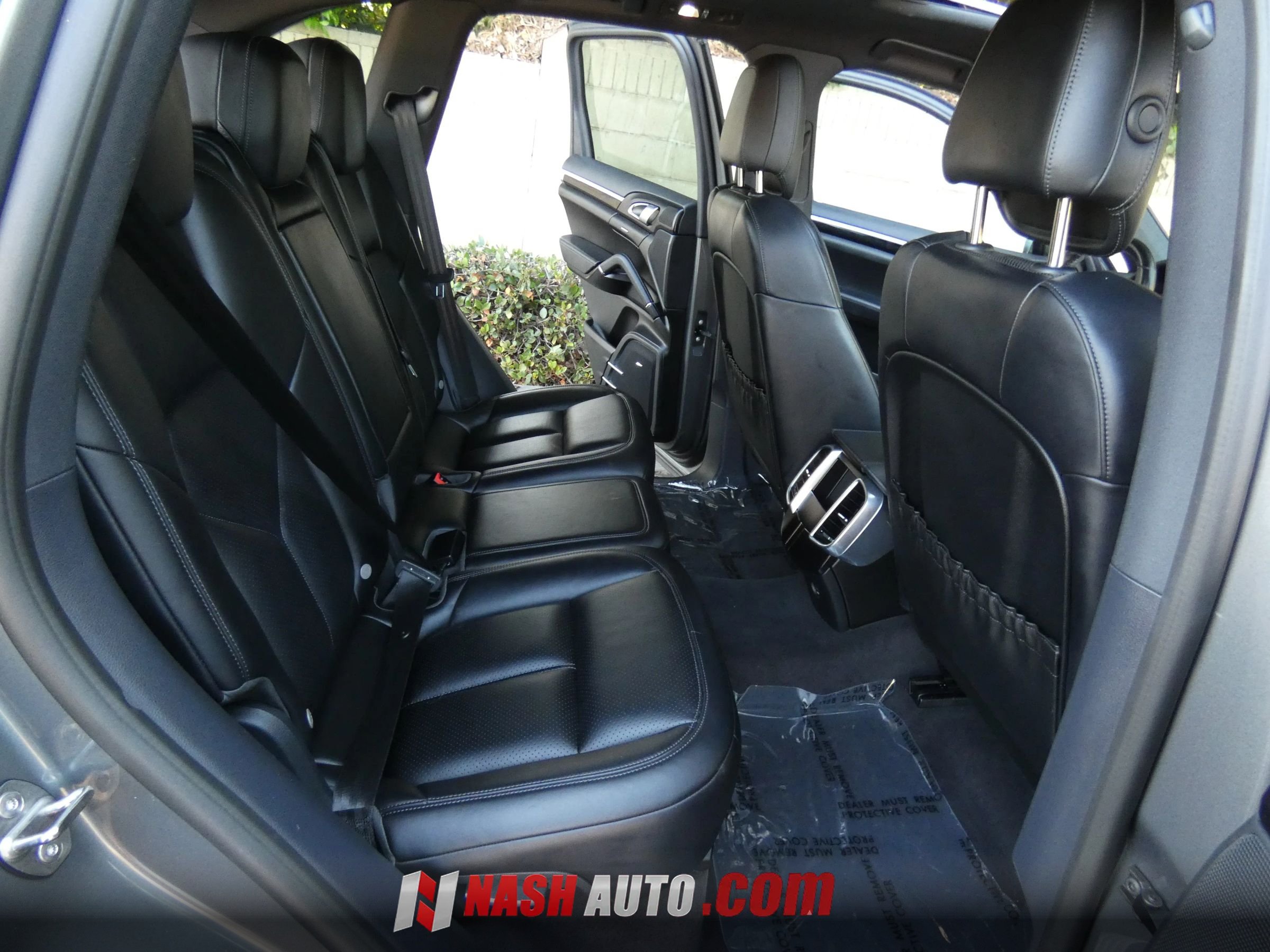 Used 2018 Porsche Cayenne AWD/4WD image 35