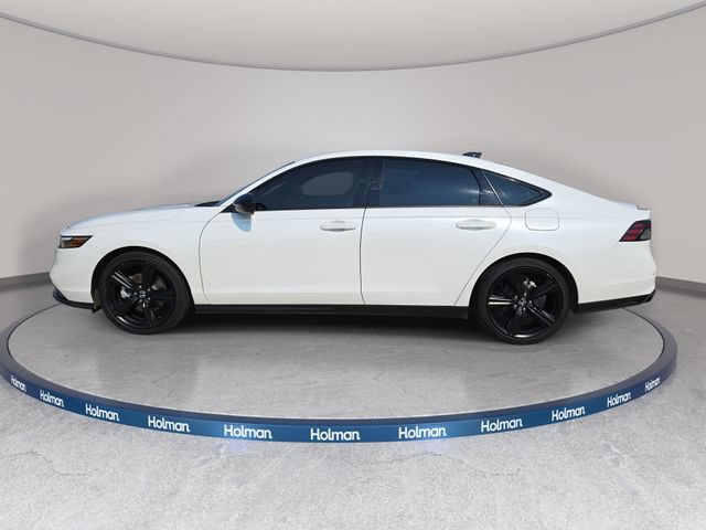 Used 2025 Honda Accord Sport image 9