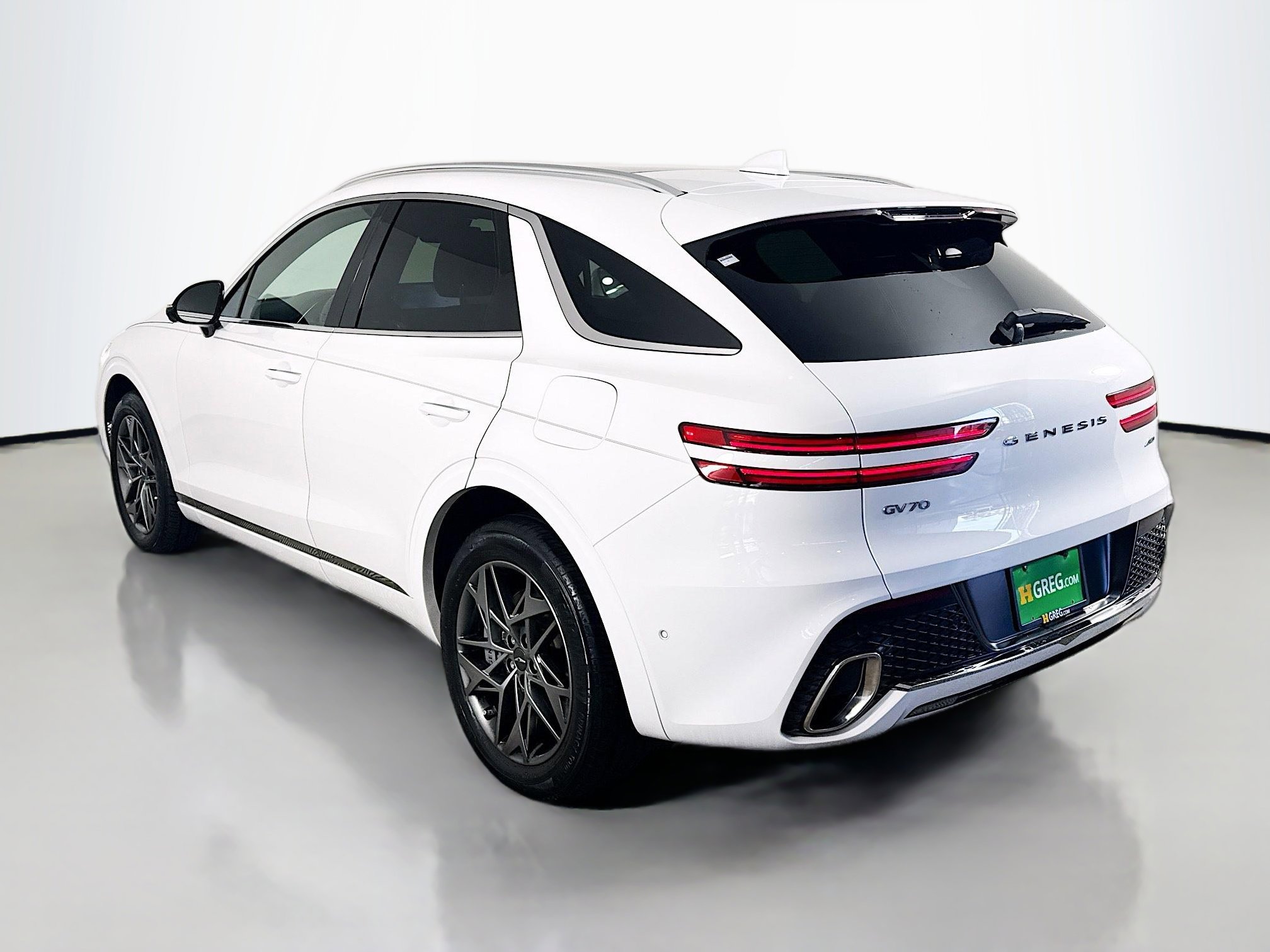 Used 2023 Genesis GV70 2.5T w/ Advanced Package image 7