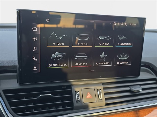 Used 2023 Audi Q5 e Premium Plus w/ Premium Plus Package image 24