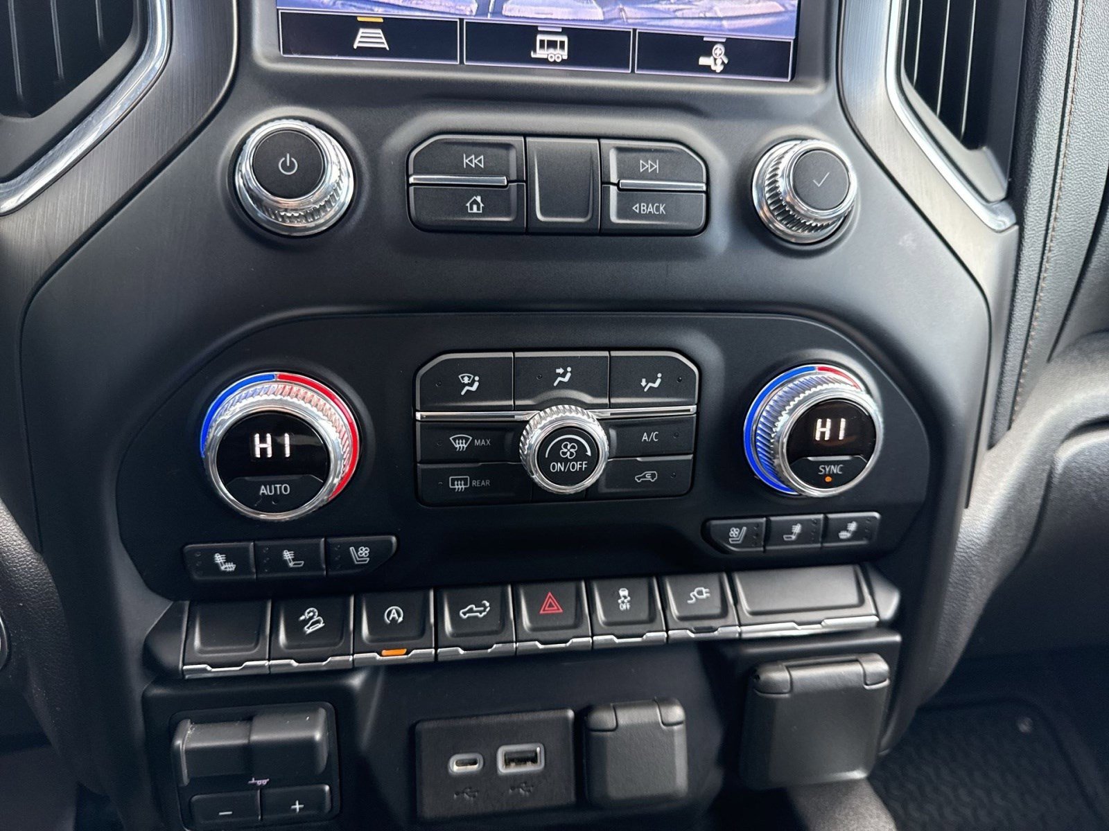 Used 2021 GMC Sierra 1500 AT4 w/ AT4 Preferred Package image 18