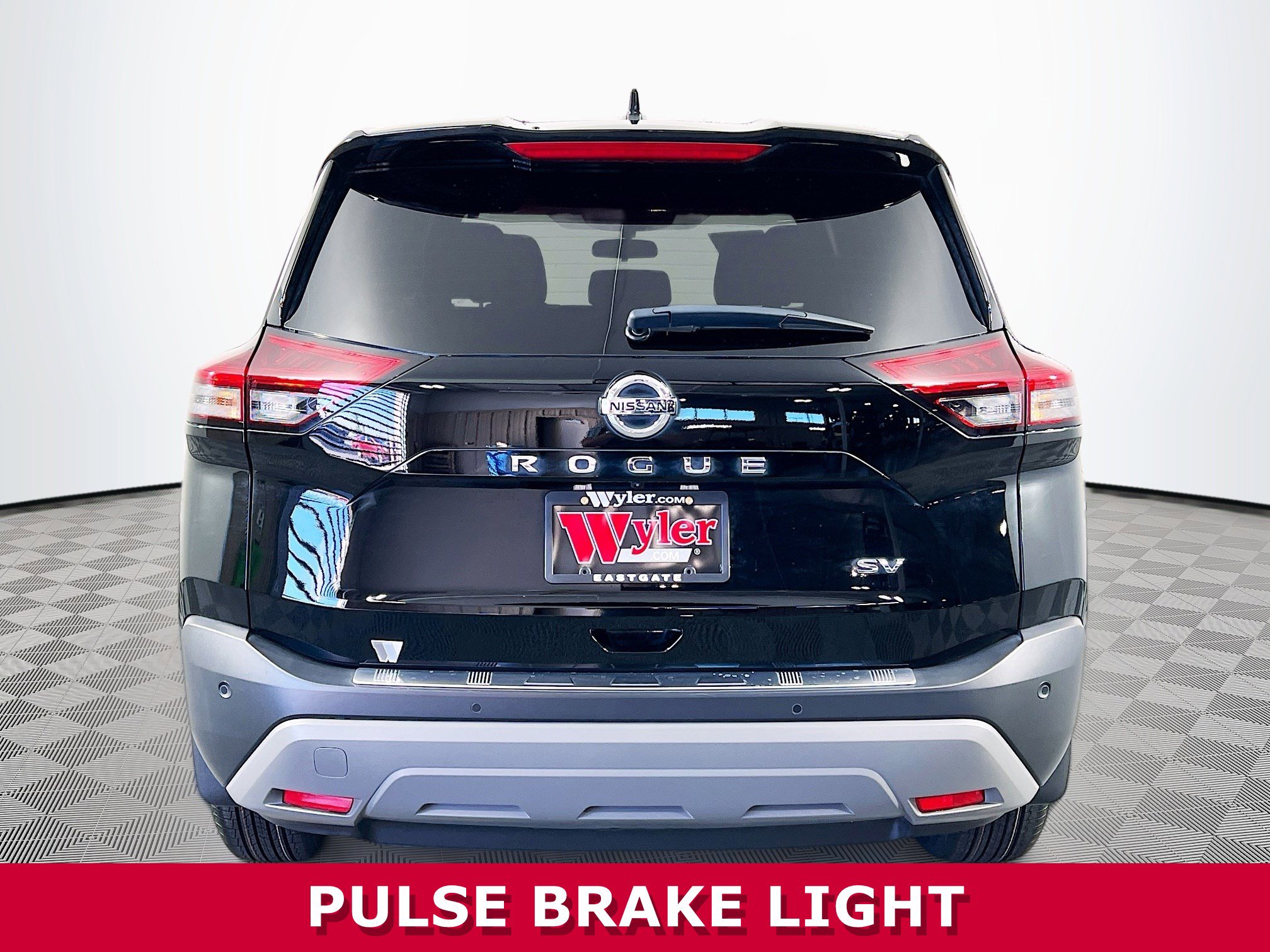Used 2021 Nissan Rogue SV image 27