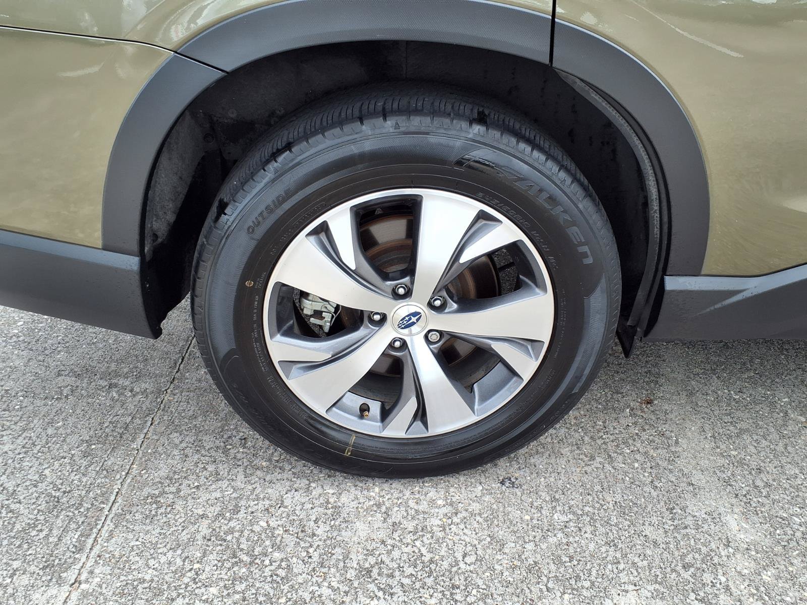 Used 2023 Subaru Ascent Premium w/ Convenience Package AWD/4WD image 27