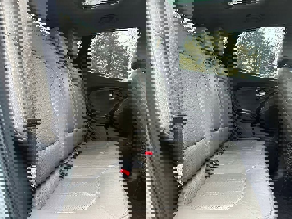 Used 2014 Hyundai Tucson Limited w/ Technology Package 02 image 23