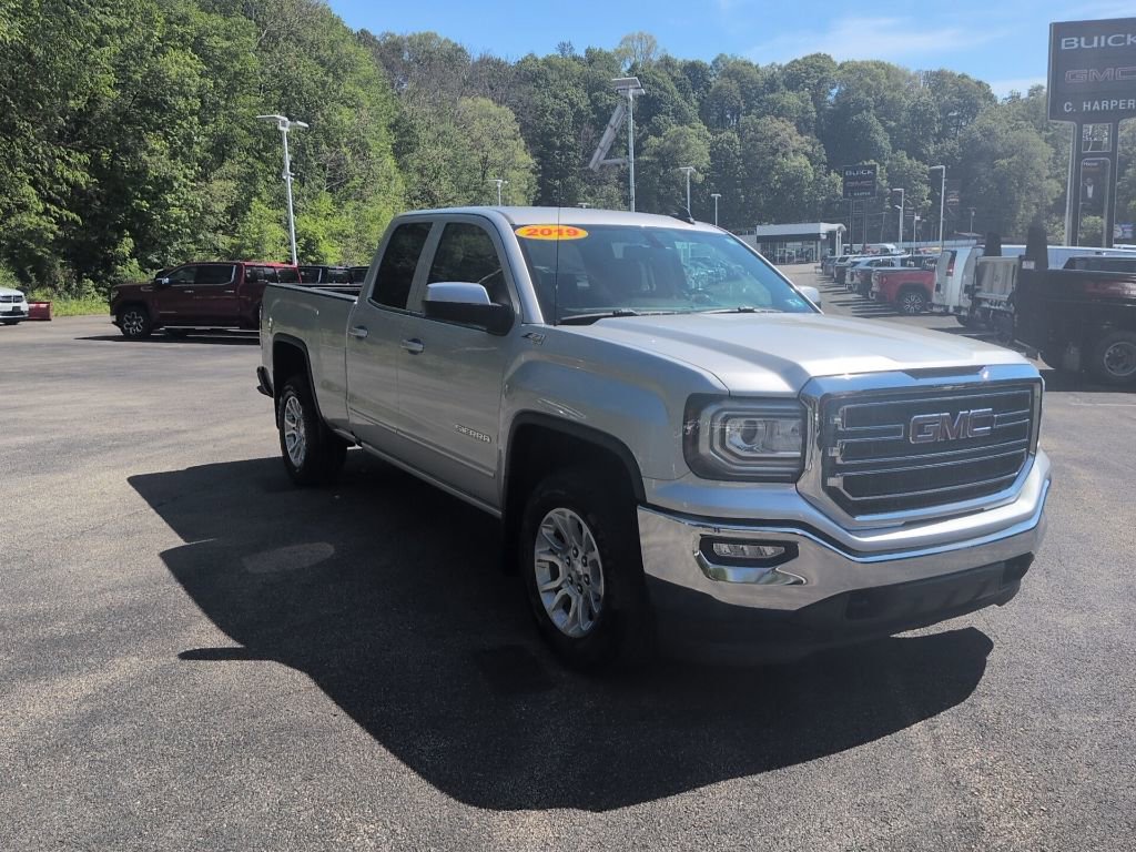 Used 2019 GMC Sierra 1500 SLE w/ SLE Value Package AWD/4WD image 7