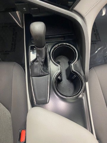 Used 2019 Toyota Camry LE w/ Convenience Package FWD image 27