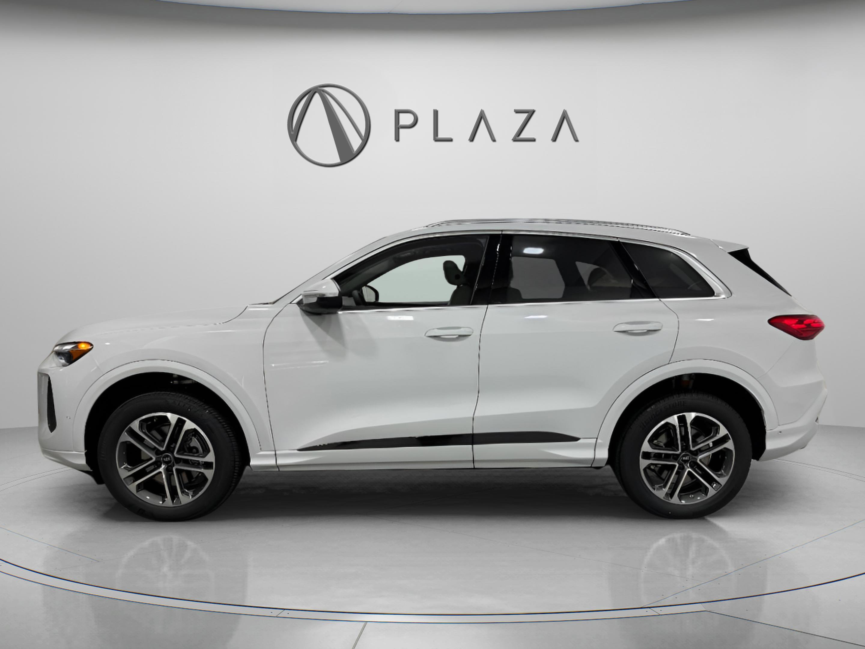 New 2025 Audi Q5 Premium image 2