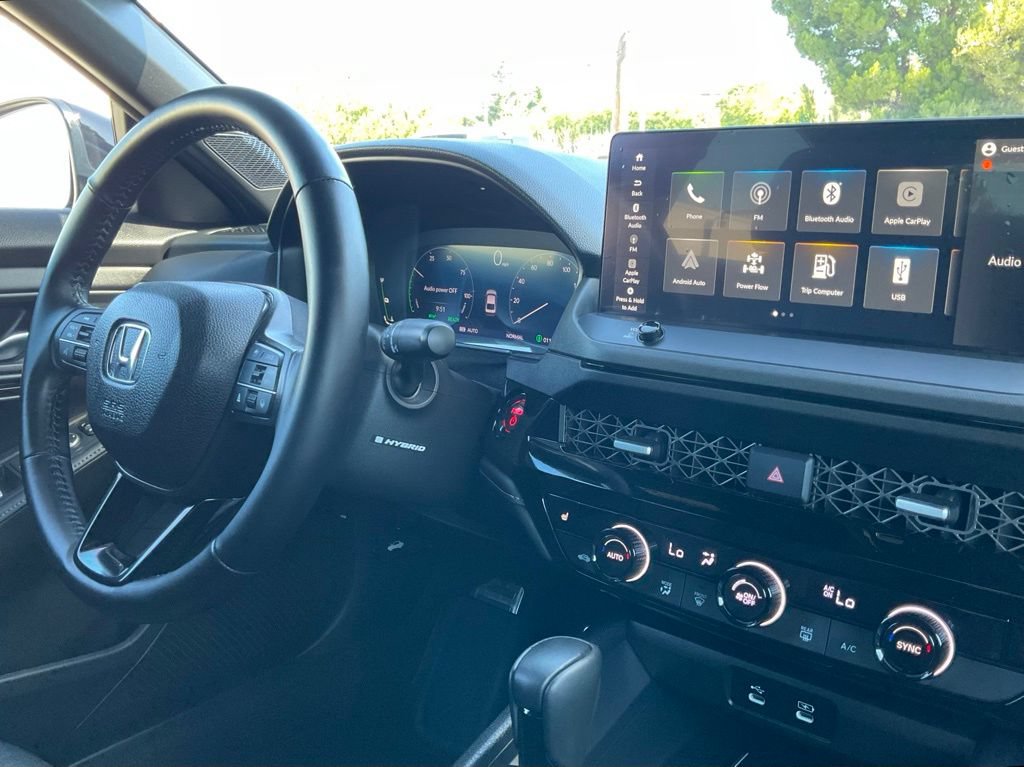 Used 2025 Honda Accord Sport image 36