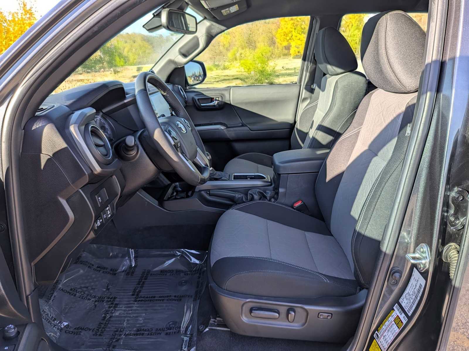 Used 2023 Toyota Tacoma TRD Sport image 19