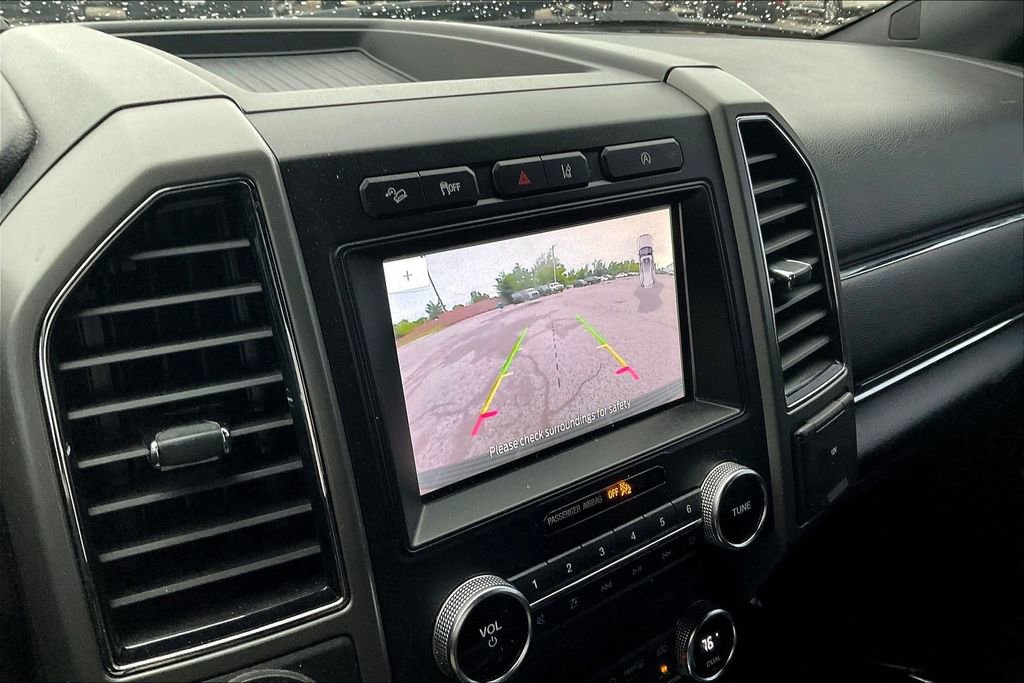 Used 2020 Ford Expedition XLT w/ Equipment Group 202A AWD/4WD image 23
