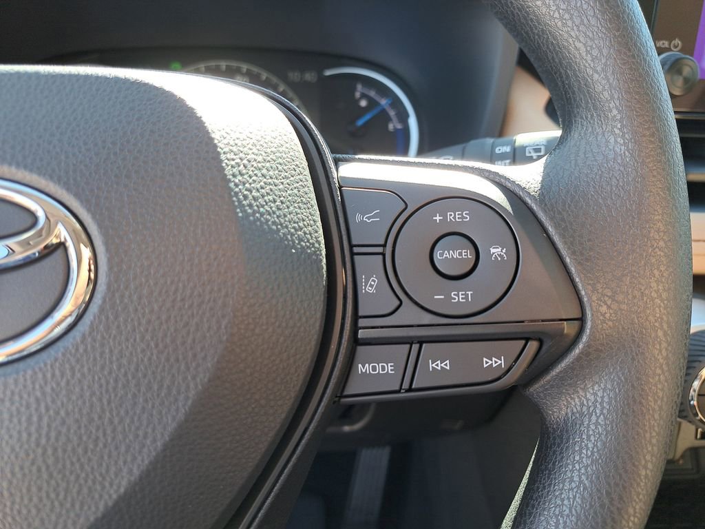 New 2025 Toyota RAV4 XLE image 20