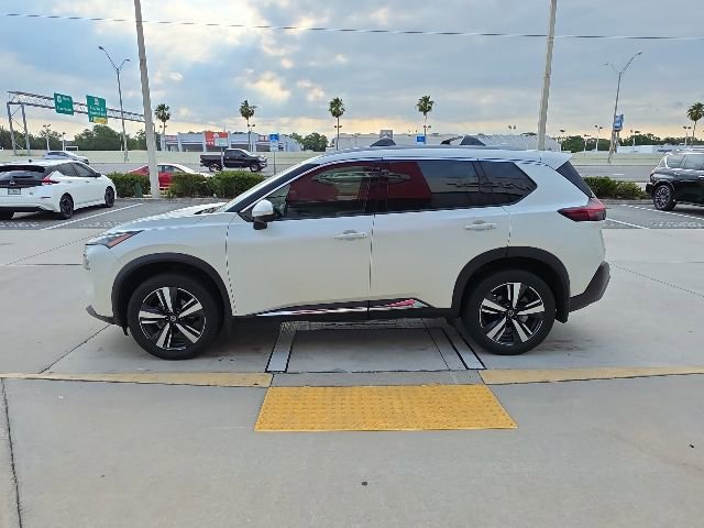 Used 2021 Nissan Rogue SL FWD image 7