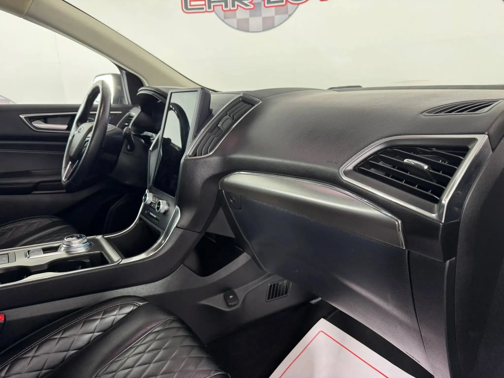Used 2023 Ford Edge Titanium AWD/4WD image 12